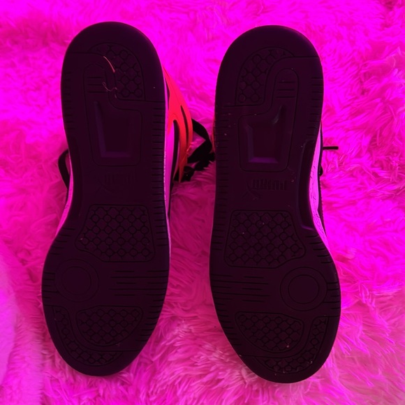 Red and white puma rebound layups with bottom scratches unworn men’s size 11 - Picture 7 of 8